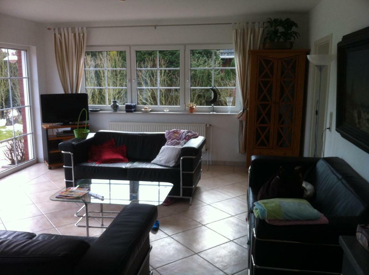 Haus Pamela Wohnung A Neuharlingersiel Εξωτερικό φωτογραφία